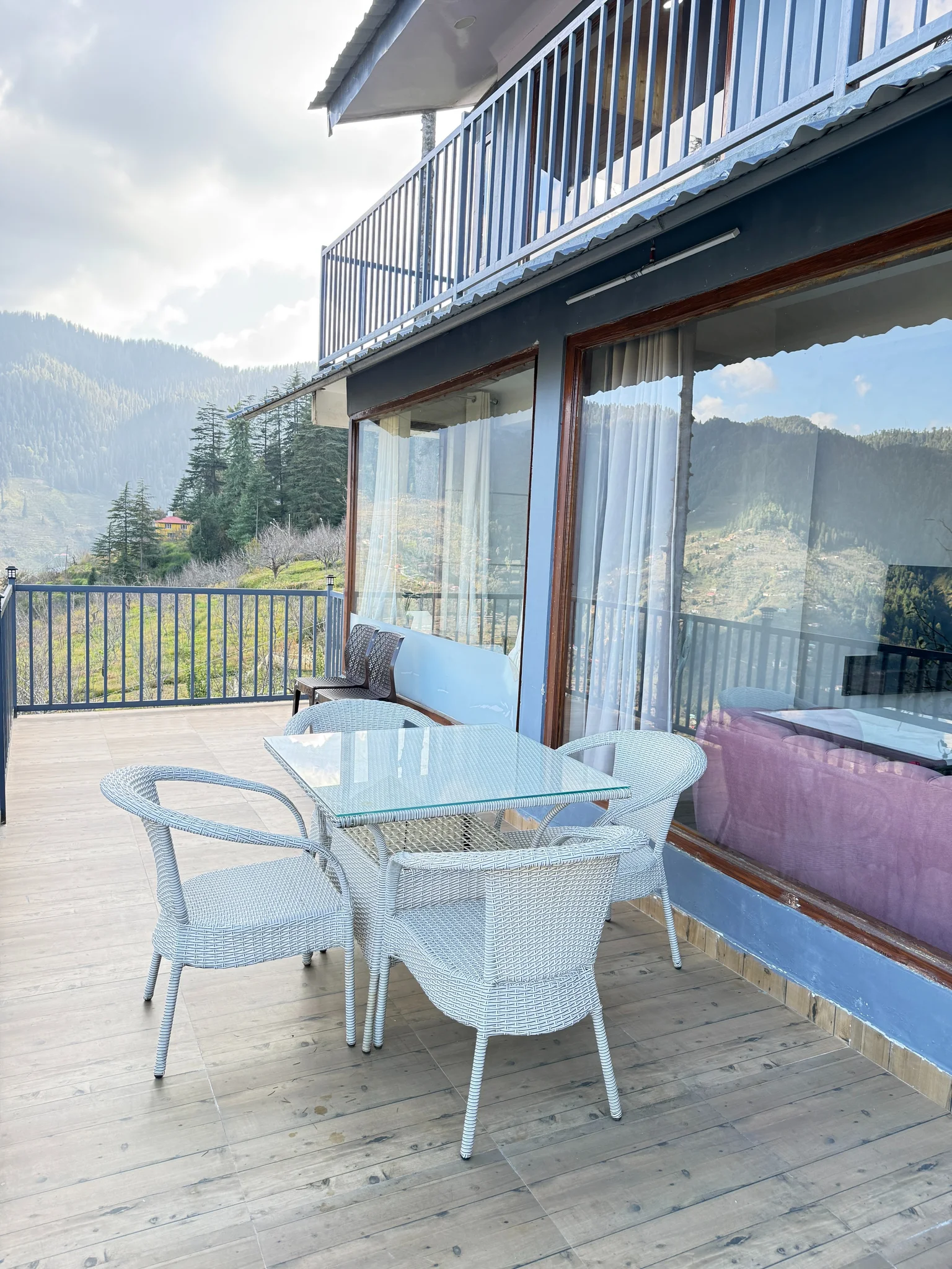 Boonies Villa- Duplex Villa with Jacuzzi